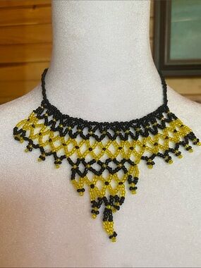 African Masai made beaded collar necklace 15”